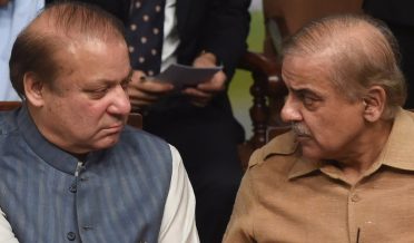 نواز شریف اورشہباز شریف نےمتنازع کینال منصوبے پر پیپلزپارٹی کے تحفظات دور کرنے کی ہدایت کردی